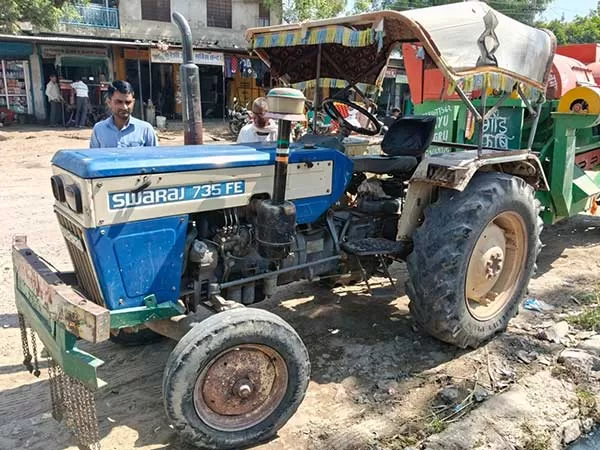 Swaraj 735 FE 2013