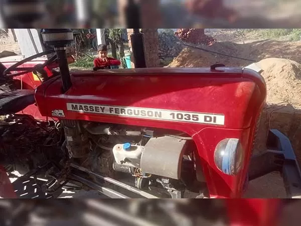 Tafe (Massey) Massey Ferguson 1035 DI 2015