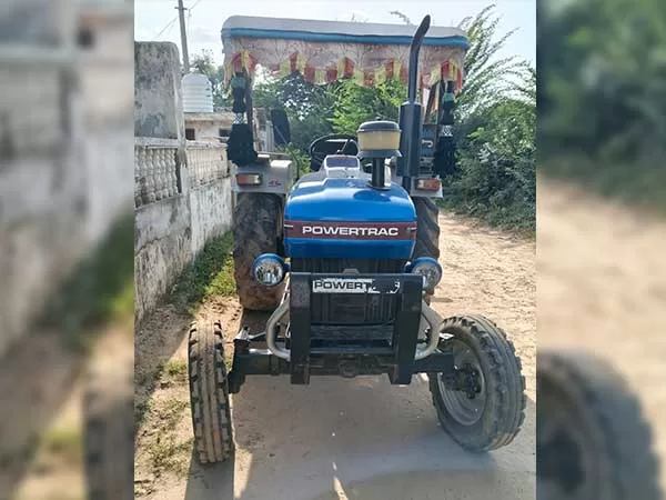 Powertrac 439 RDX 2022