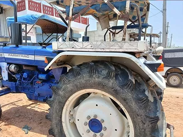 Farmtrac 45 2016