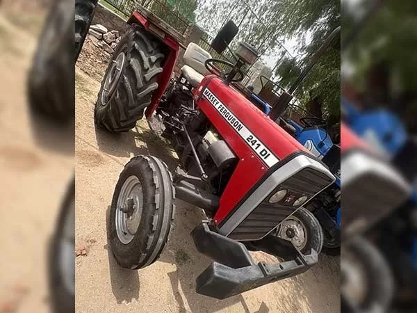 Tafe (Massey) Massey Ferguson 241 DI 2019