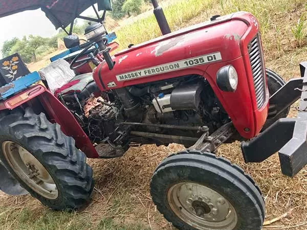 Tafe (Massey) Massey Ferguson 1035 DI 2013