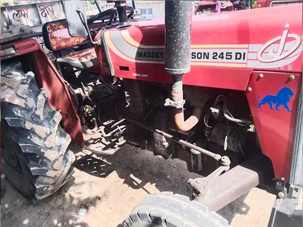 Tafe (Massey) Massey Ferguson 245 DI 2022