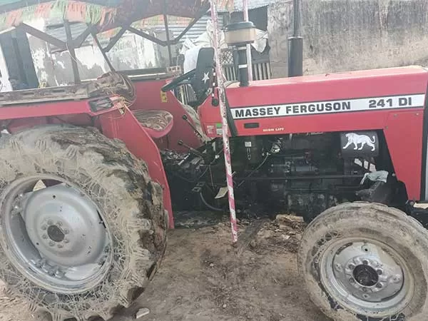 Tafe (Massey) Massey Ferguson 241 DI 2021
