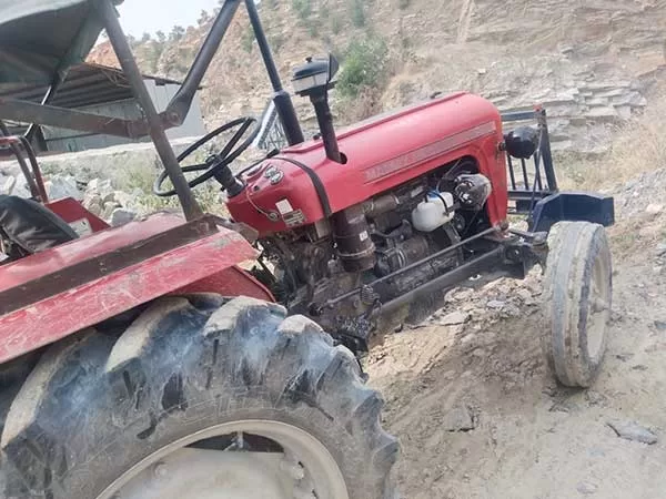 Tafe (Massey) Massey Ferguson 1035 DI 2012