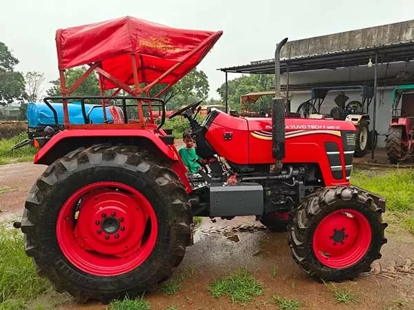 Mahindra YUVO TECH + 585 4WD 2023
