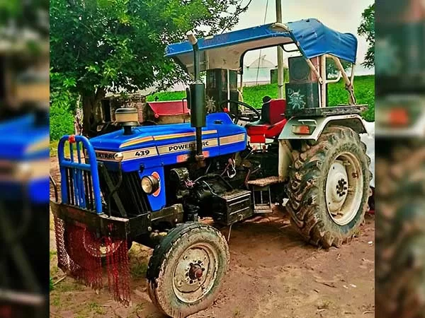 Powertrac 439 DS Super Saver 2009