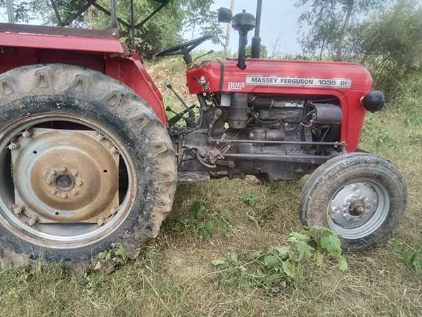 Tafe (Massey) Massey Ferguson 1035 DI 2009