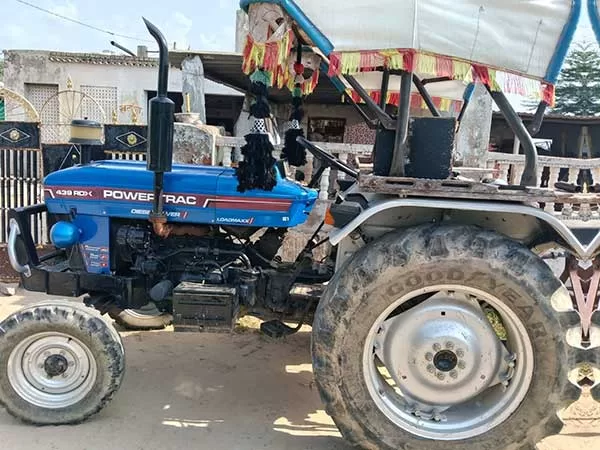 Powertrac 439 RDX 2022