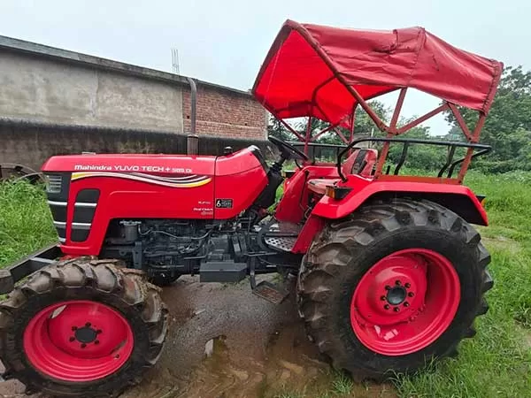 Mahindra YUVO TECH + 585 4WD 2023