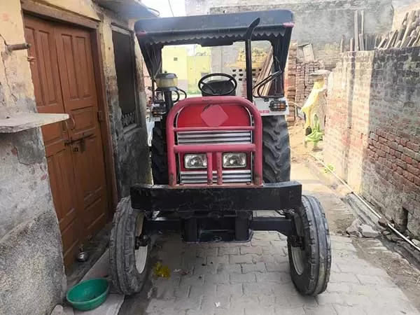 Eicher 242 xtrac 2021